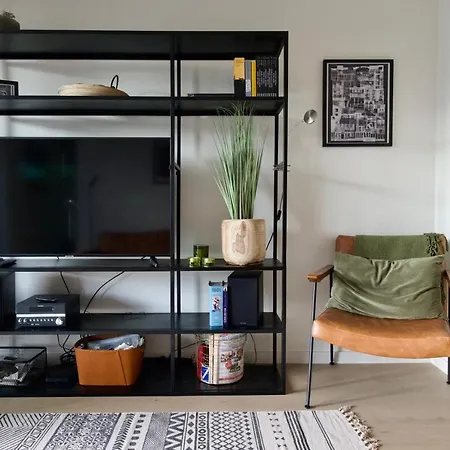 Lejlighed Cosy Renovated For Two In T114 *