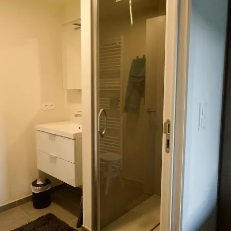 아파트 Cosy Renovated For Two In T114 오스텐드