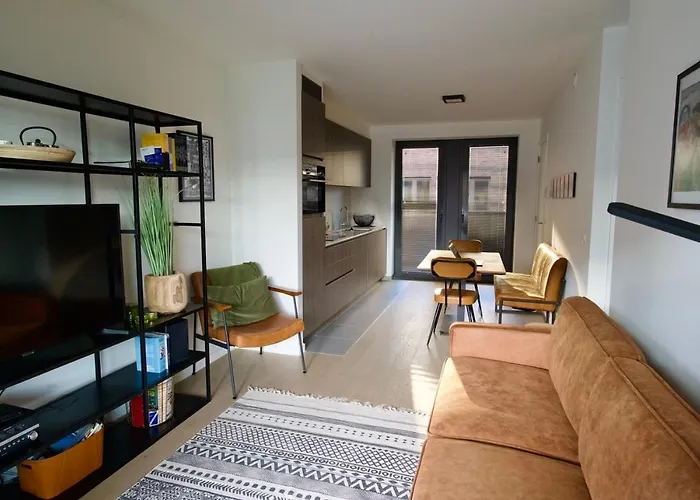 Cosy Renovated For Two In T114 * Oostende